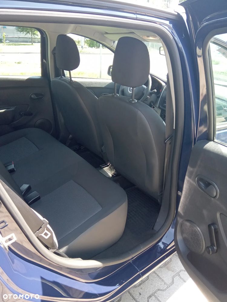 Dacia Sandero - 8