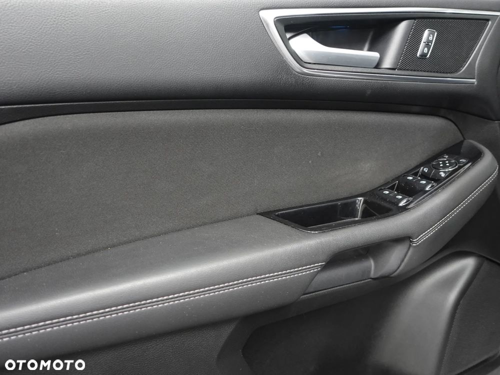 Ford S-Max 2.0 EcoBlue Titanium - 18