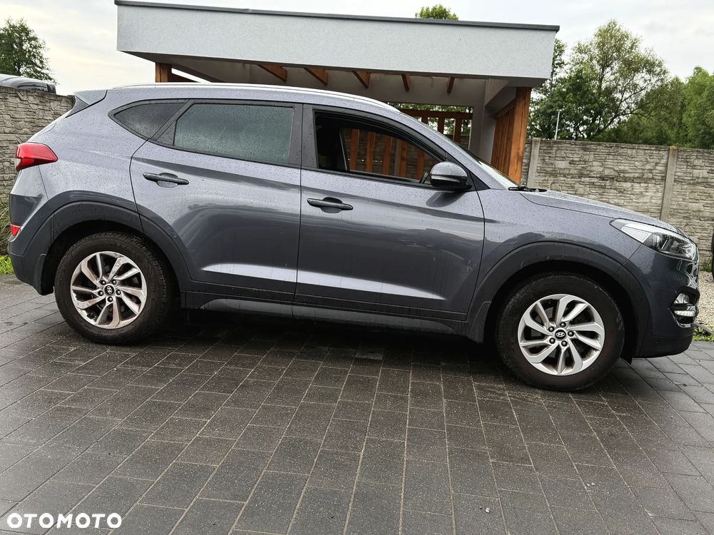 Hyundai Tucson blue 1.7 CRDi 2WD Style - 9