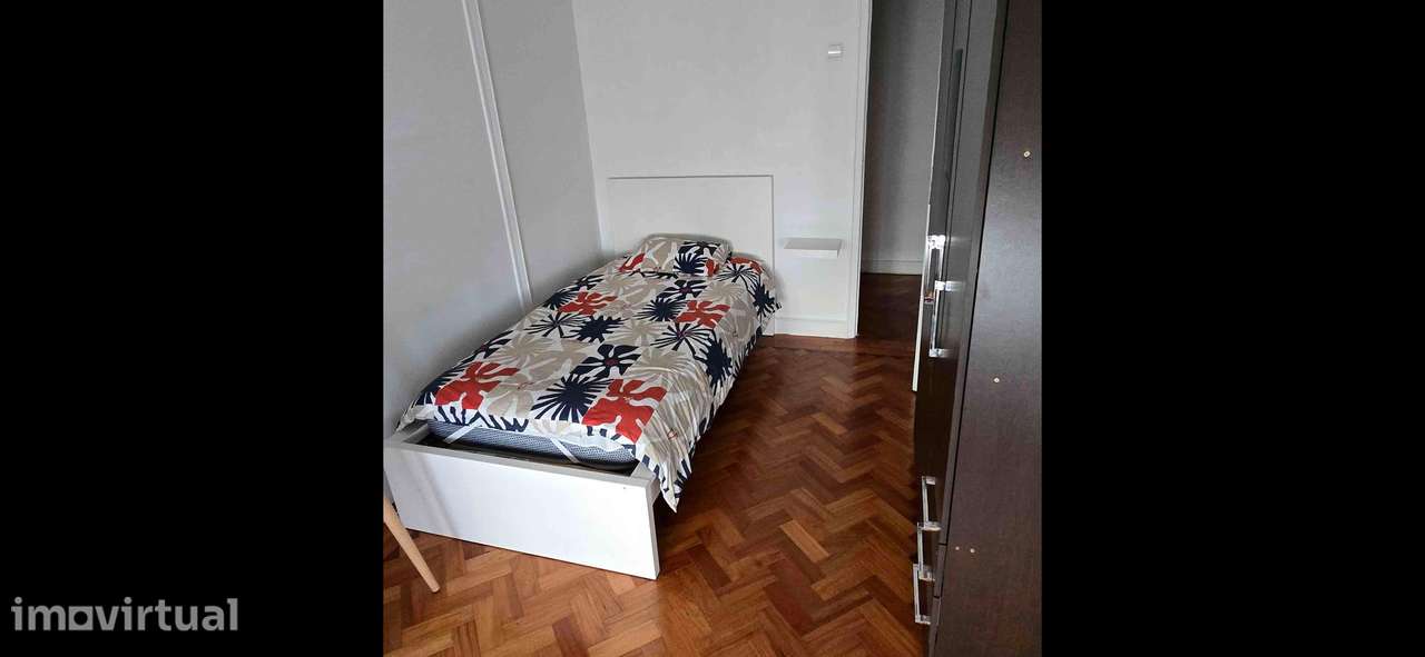 O quarto mobilado - Grande imagem: 2/7