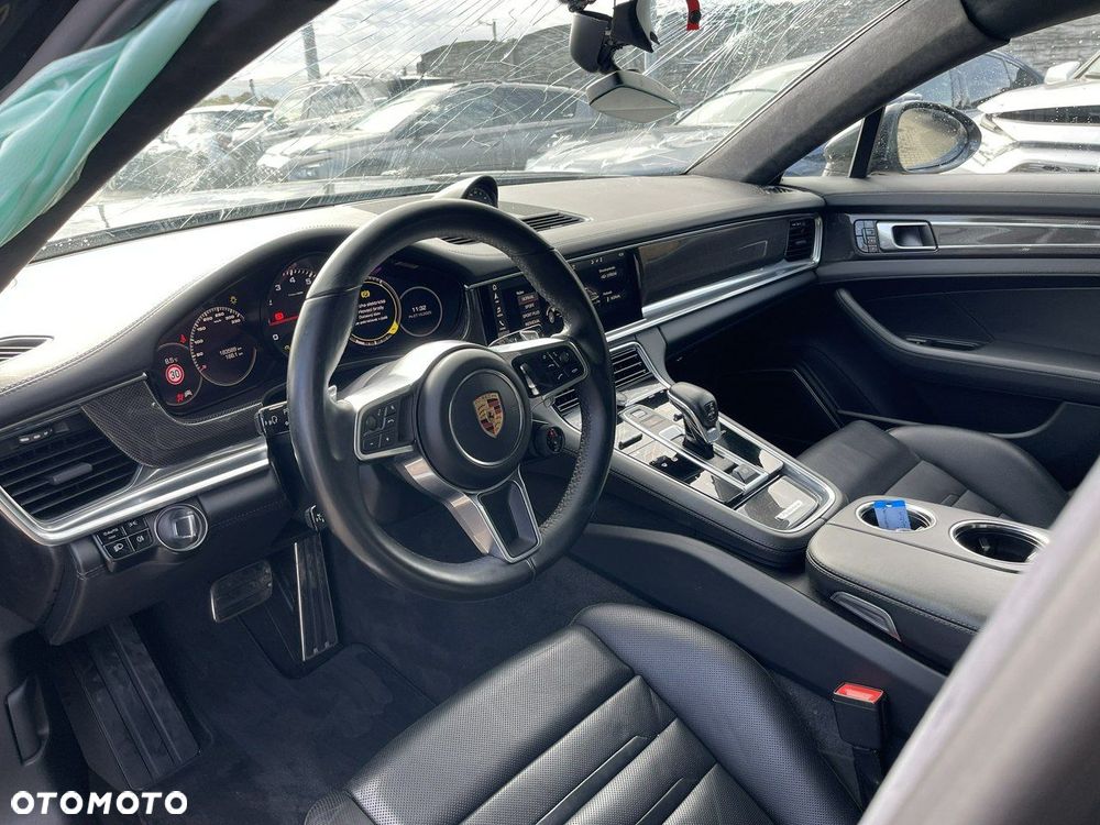 Porsche Panamera 4S Sport Turismo - 9