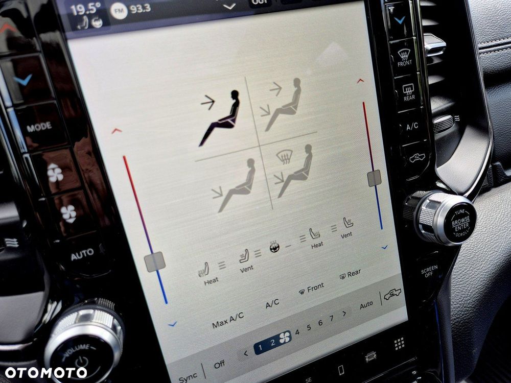 RAM 1500 Crew Cab Laramie - 23