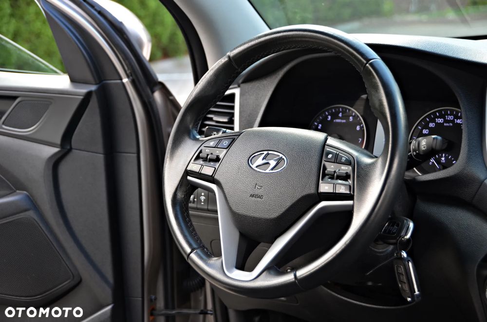 Hyundai Tucson 1.6 GDi 2WD Select - 32