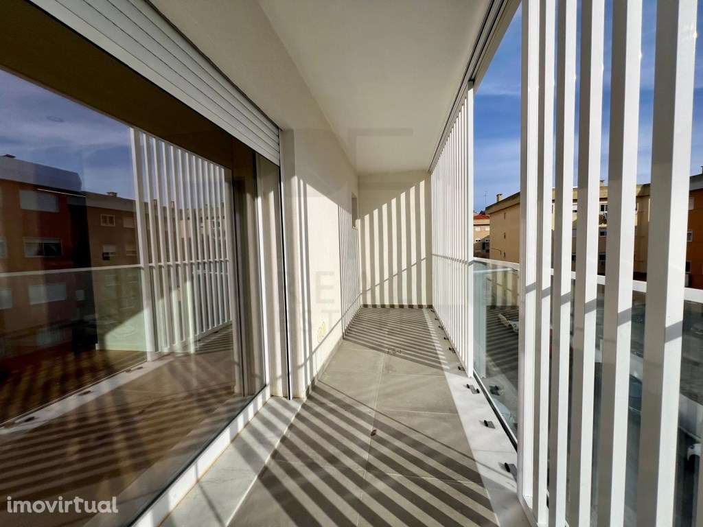 T4 | Novo | S. João Estoril | PF Real Estate - Grande imagem: 2/31