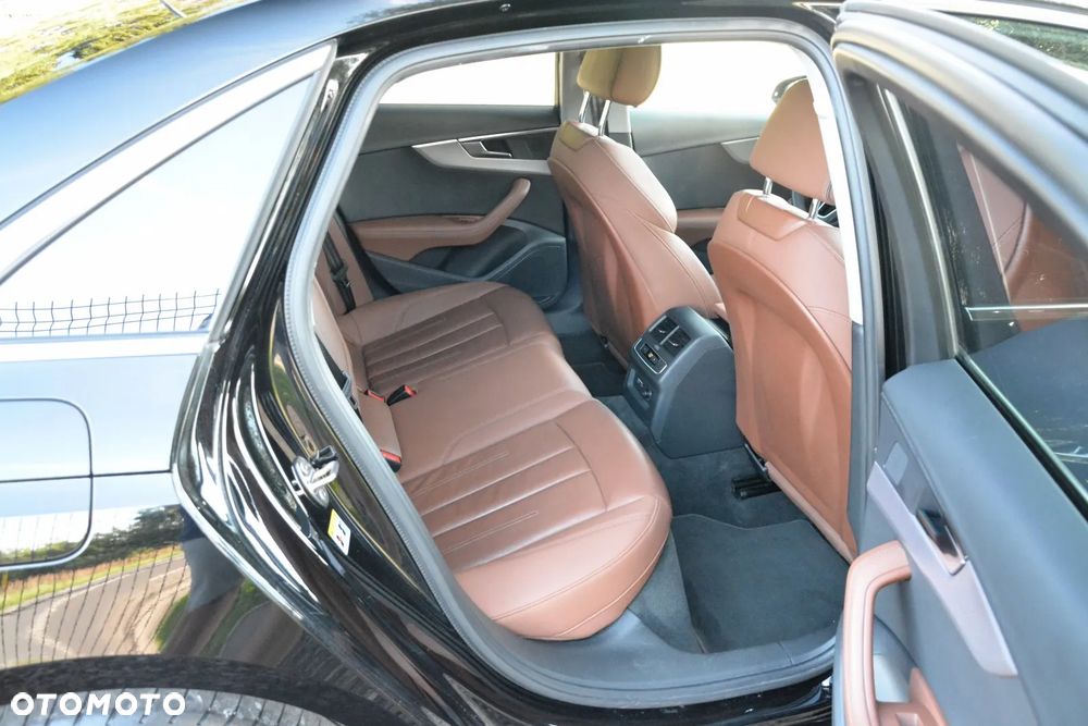 Audi A4 Limousine 35 TDI mHEV S tronic - 35