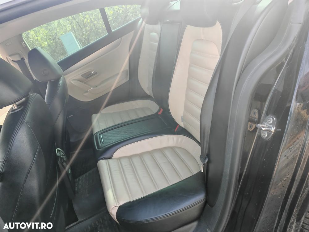 Volkswagen Passat Variant 2.0 TDI Highline DPF - 11