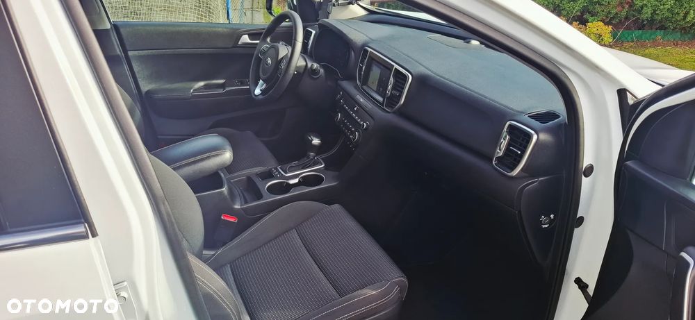 Kia Sportage 1.7 CRDI 2WD ISG Dream-Team Edition - 30