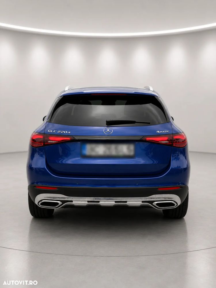 Mercedes-Benz GLC 220 d 4MATIC MHEV - 4