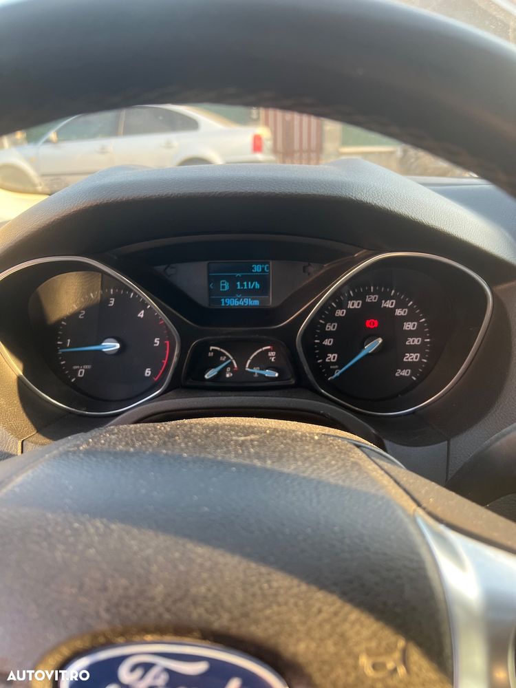 Ford Focus 1.6 TDCI DPF Start-Stopp-System Titanium - 5