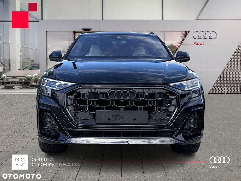 Audi SQ8 - 8