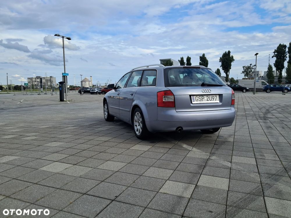 Audi A4 Avant - 5