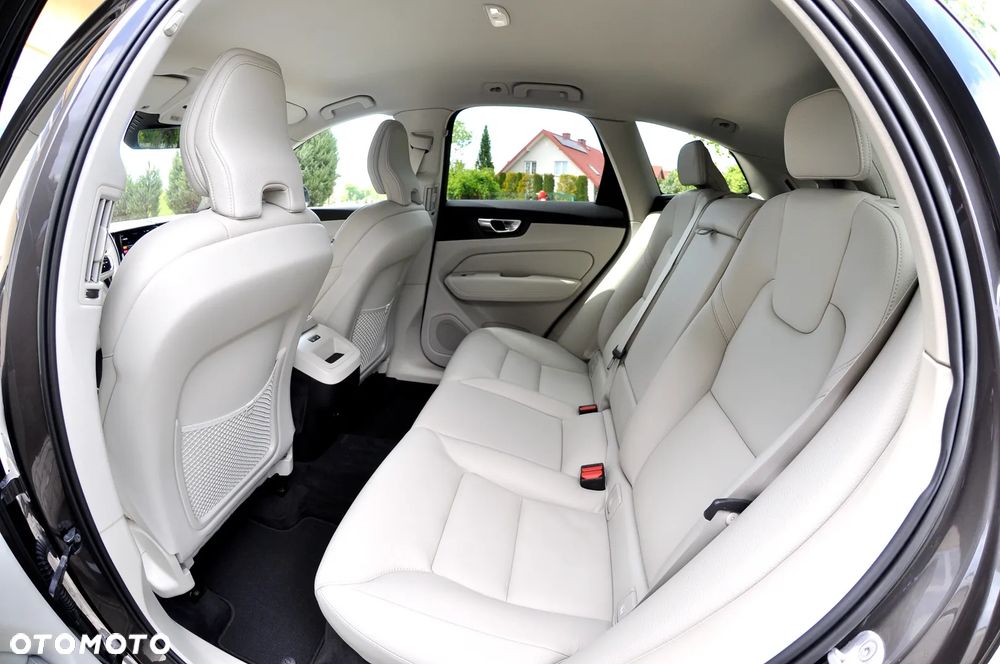 Volvo XC 60 B4 D Geartronic Inscription - 24