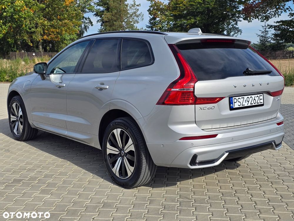 Volvo XC 60 T6 AWD Recharge Plus Dark - 6
