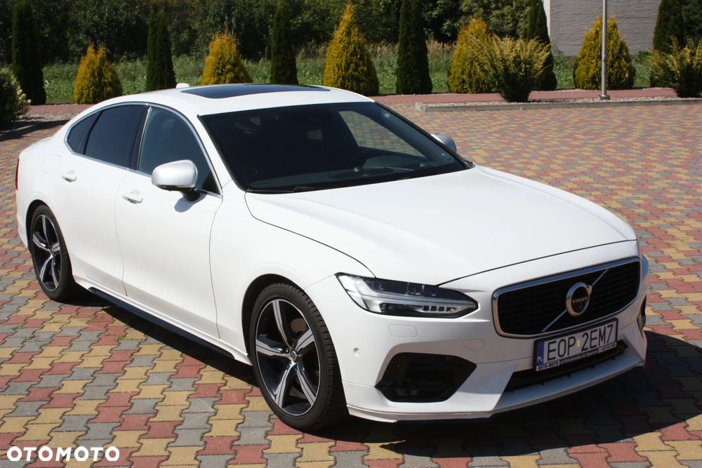Volvo S90 D4 R-Design - 1