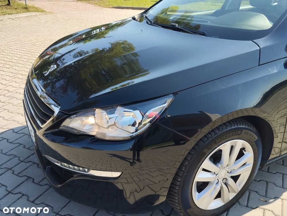 Peugeot 308 PureTech 130 GPF Black Edition - 10