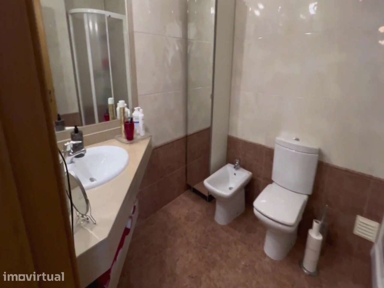 Apartamento T2 com varanda e ar condicionado Vila Franca de Xira - Grande imagem: 2/23