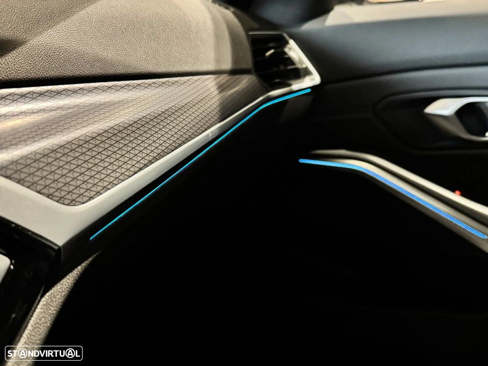BMW 320 e Pack Desportivo M Auto - 16