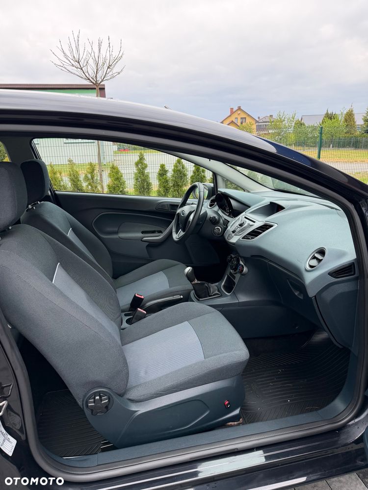 Ford Fiesta - 11