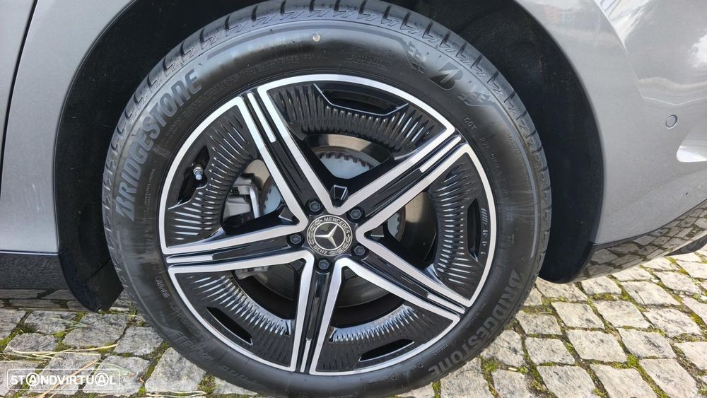 Mercedes-Benz EQE 300 Edition - 14