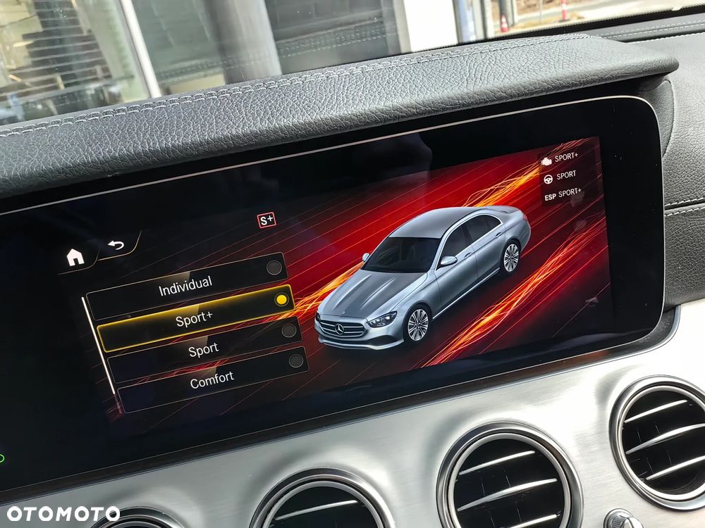 Mercedes-Benz Klasa E 450 4-Matic AMG - 16