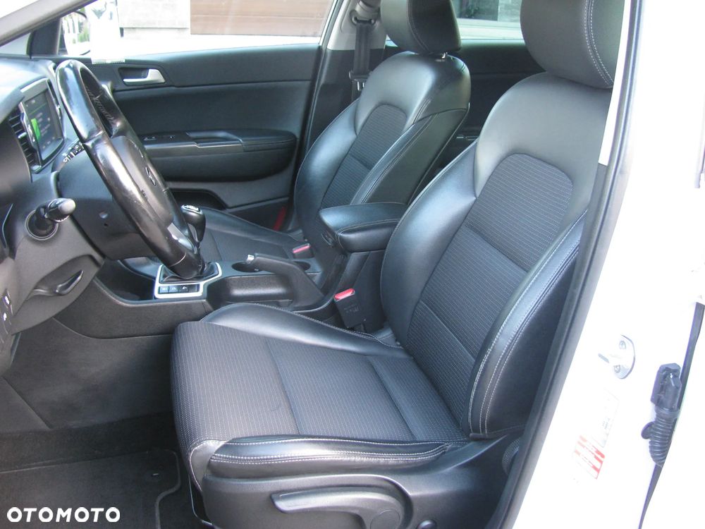 Kia Sportage 1.6 GDI 2WD Attract - 17