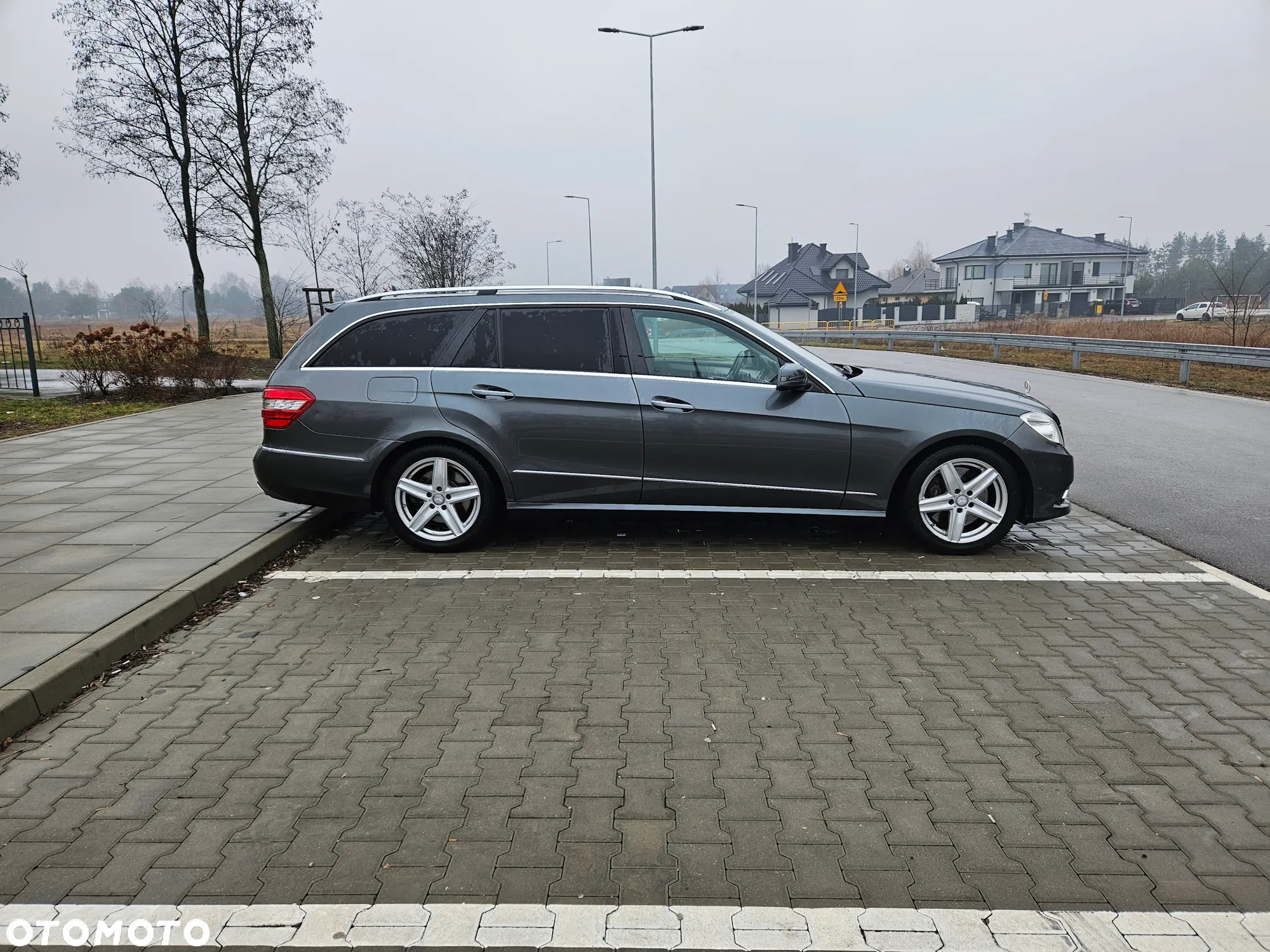 Mercedes-Benz Klasa E 500 T 7G-TRONIC Avantgarde - 4