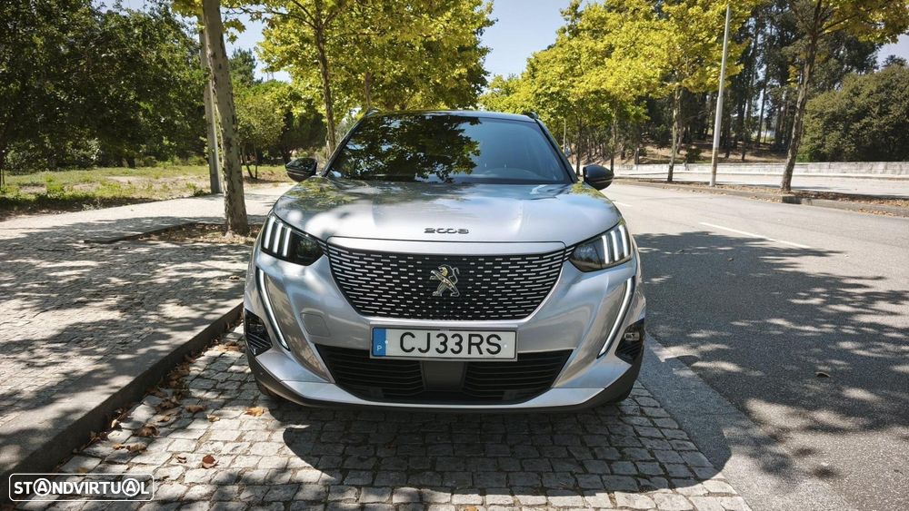 Peugeot e-2008 50 kWh GT - 2