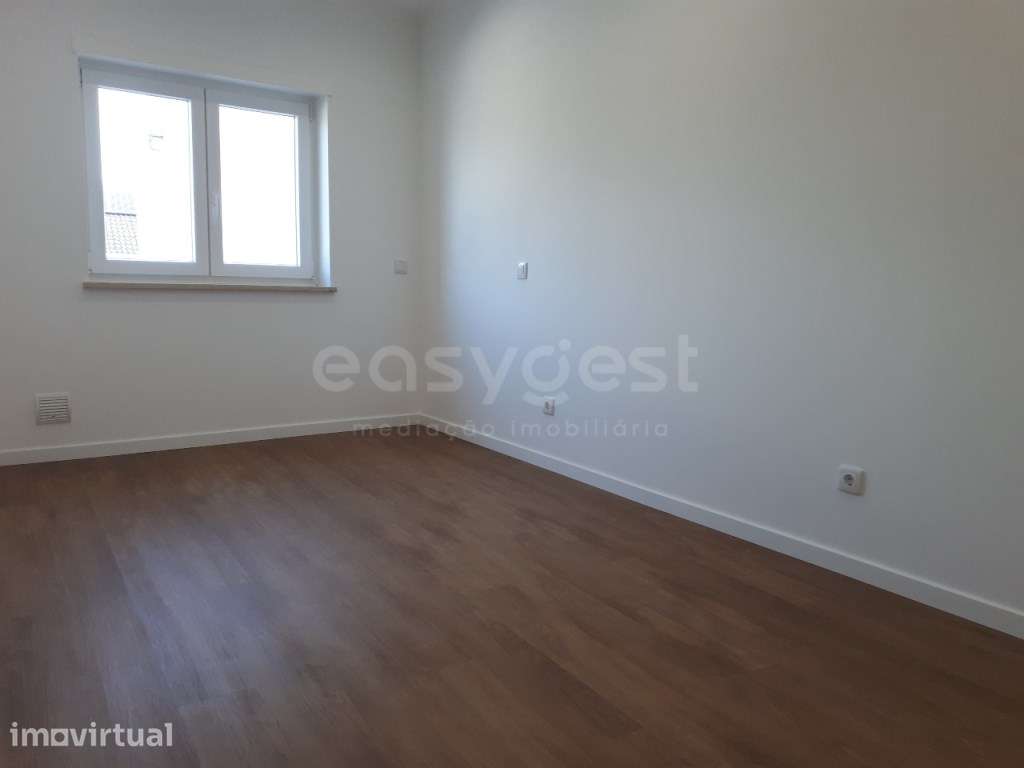 Penthouse T3 com Vista Panorâmica e Acabamentos de Excelência na Lo... - Grande imagem: 5/12