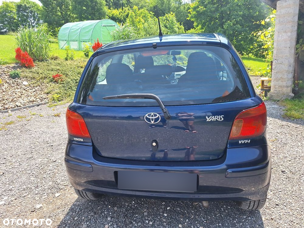 Toyota Yaris - 8