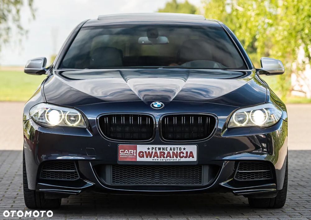 BMW Seria 5 M550d xDrive - 38