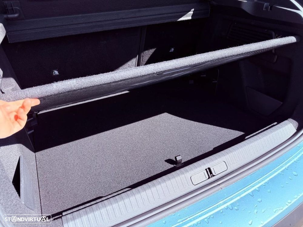 Citroën C4 BlueHDi 130 Stop&Start EAT8 SHINE - 33