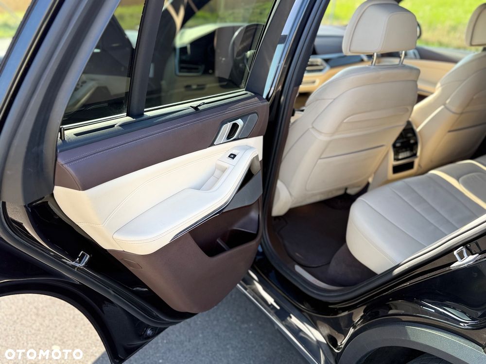 BMW X5 xDrive30d - 22