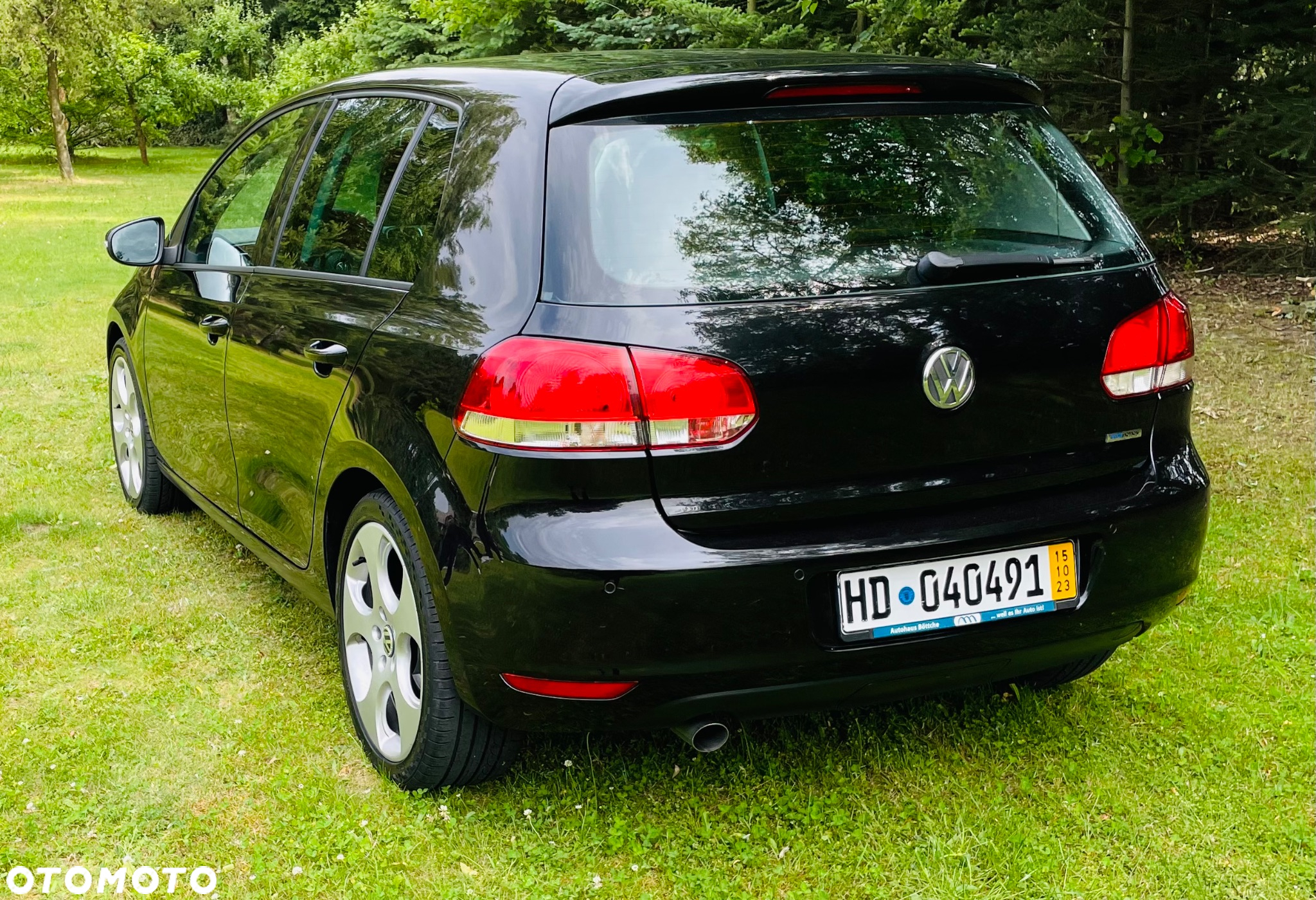 Volkswagen Golf 1.6 TDI BlueMotion Technology Comfortline - 11