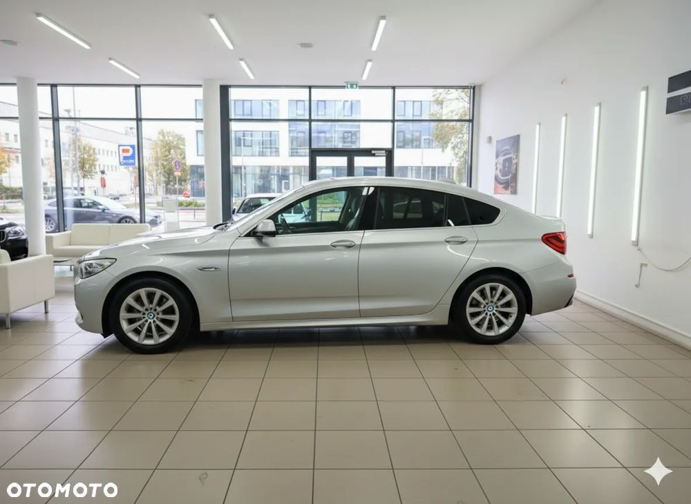 BMW 5GT - 2