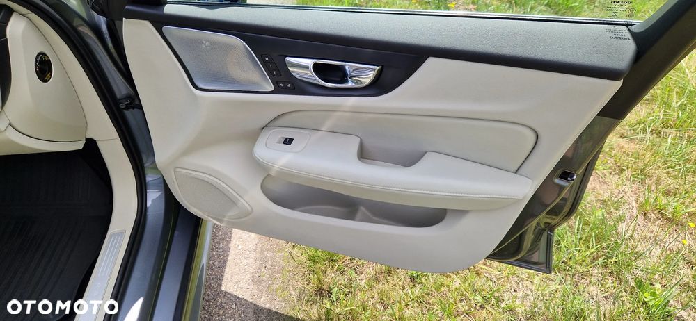 Volvo V60 T6 AWD Inscription - 20