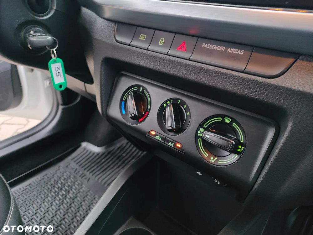 Skoda Fabia 1.0 Ambition - 21