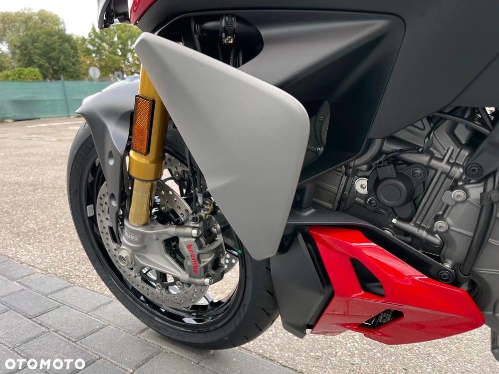 Ducati Streetfighter V2 - 19