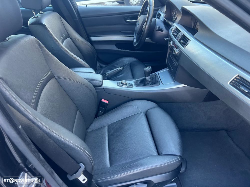 BMW 320 d - 15