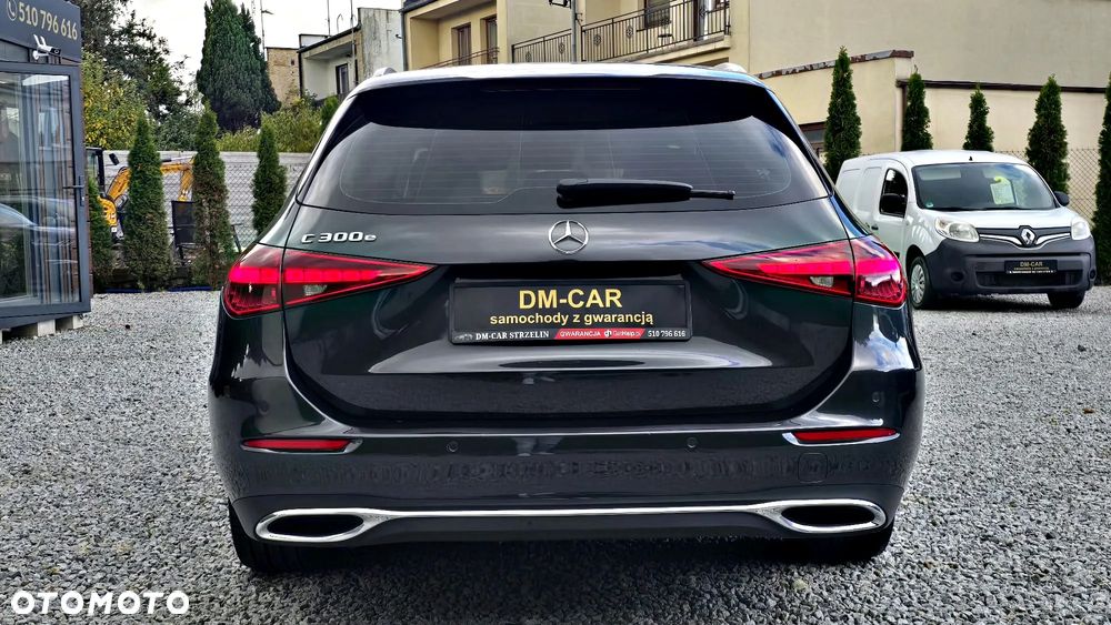 Mercedes-Benz Klasa C 300 de PHEV Avantgarde - 35