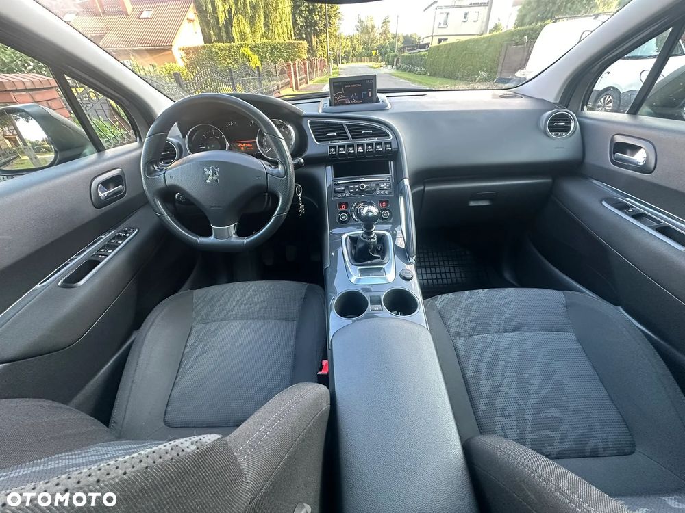 Peugeot 3008 1.6 HDi Premium - 16