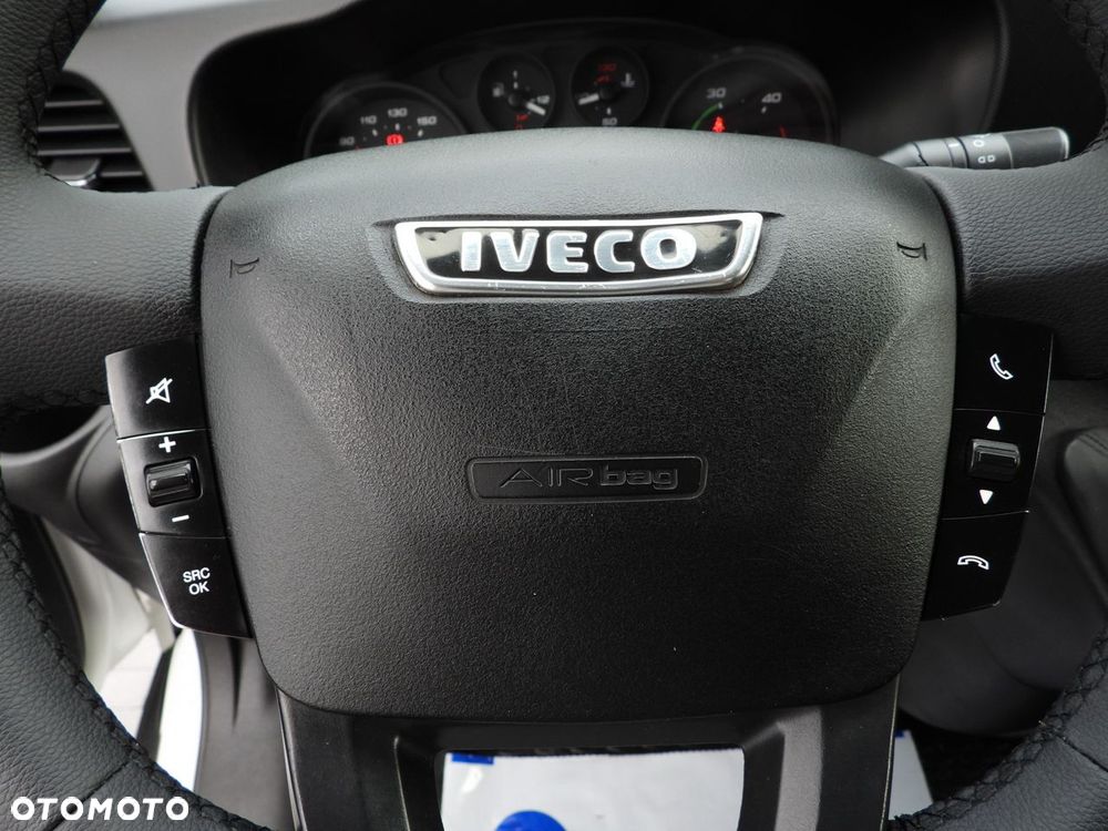 Iveco DAILY 35C17 SKRZYNIA PODWÓJNA KABINA DOKA 7 MIEJSC TEMPOMAT BLIŹNIACZE KOŁA KLIMATYZACJA  170KM - 31