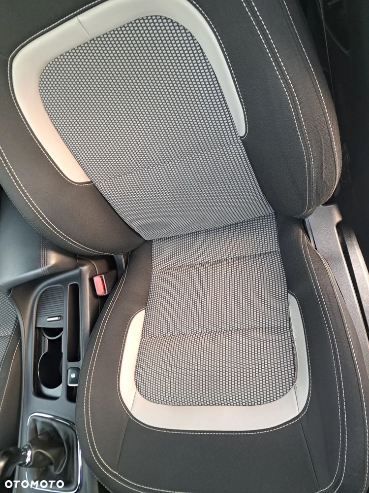Kia Ceed - 20