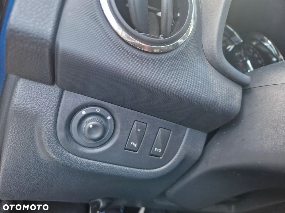 Dacia Sandero - 11