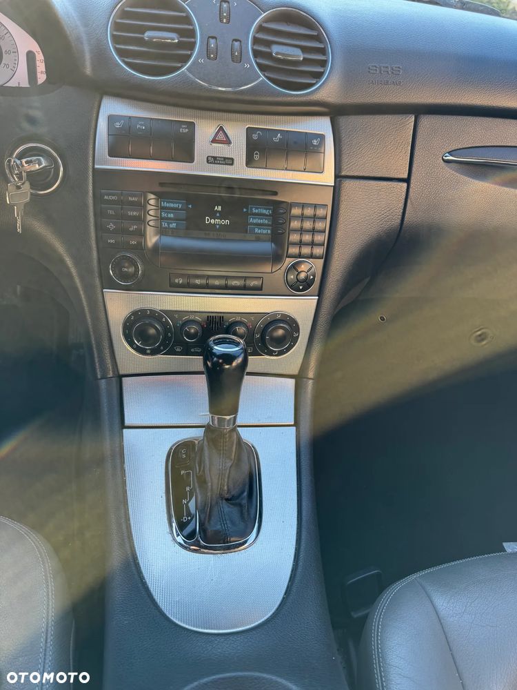 Mercedes-Benz CLK 280 7G-TRONIC Avantgarde - 11