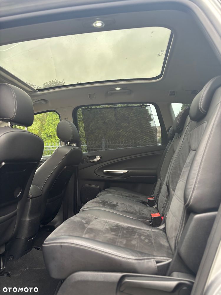 Ford S-Max 2.0 TDCi DPF Titanium - 12