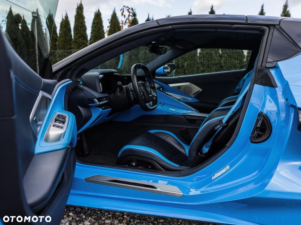 Chevrolet Corvette - 10