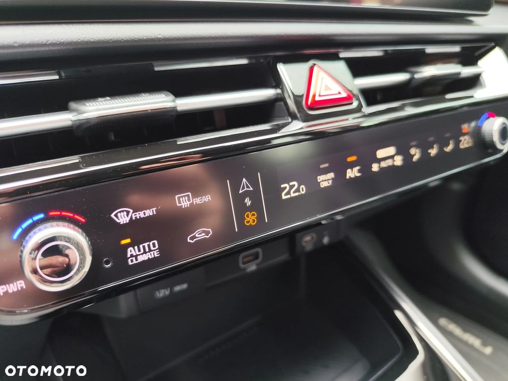 Kia Niro 1.6 GDI Hybrid Business Line - 24