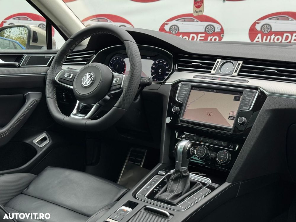 Volkswagen Passat - 8