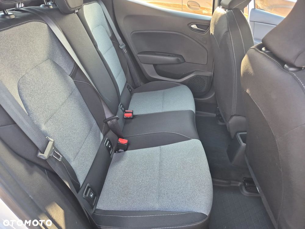 Renault Clio 1.0 TCe Evolution - 28