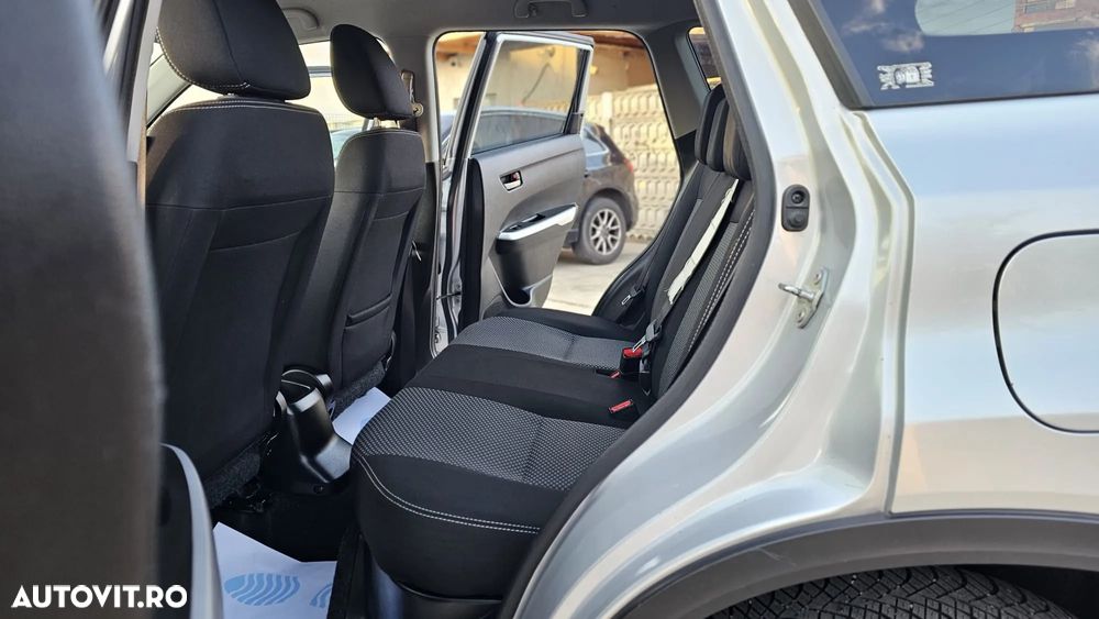 Suzuki Vitara - 8